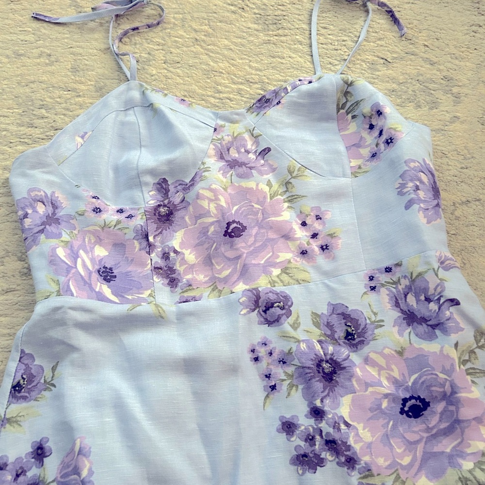 FOREVER21 FLORAL DRESS - Picture 2 of 4